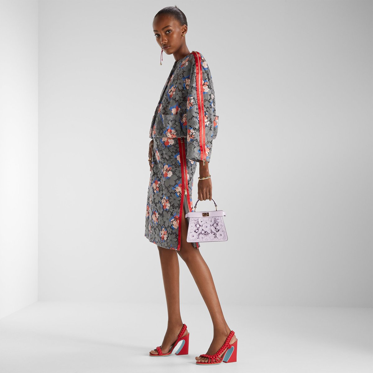 2026年春夏 ウィメンズコレクション先行予約受付中。 アーカイブの