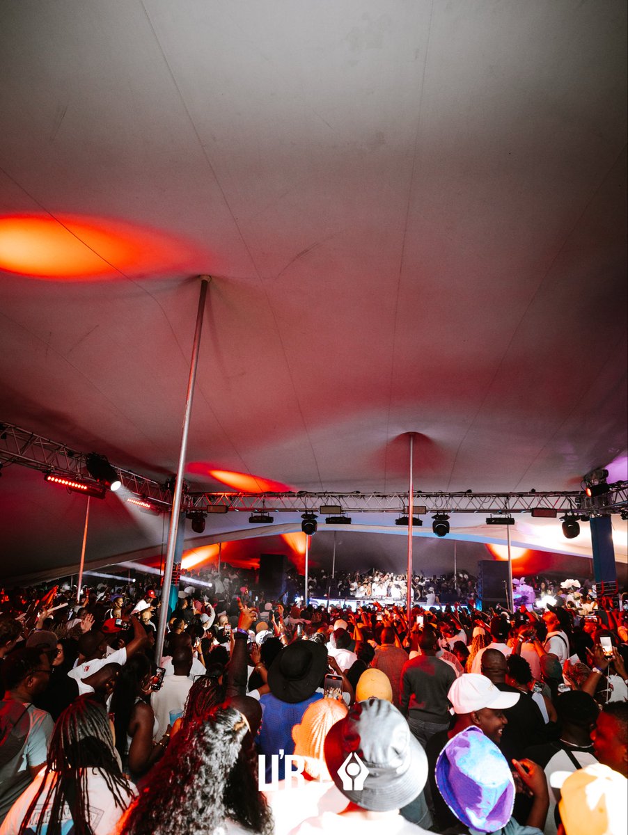 UR_home_'s tweet photo. When the crowd understands the assignment!🔥#UR https://t.co/KXTjUYxa1L