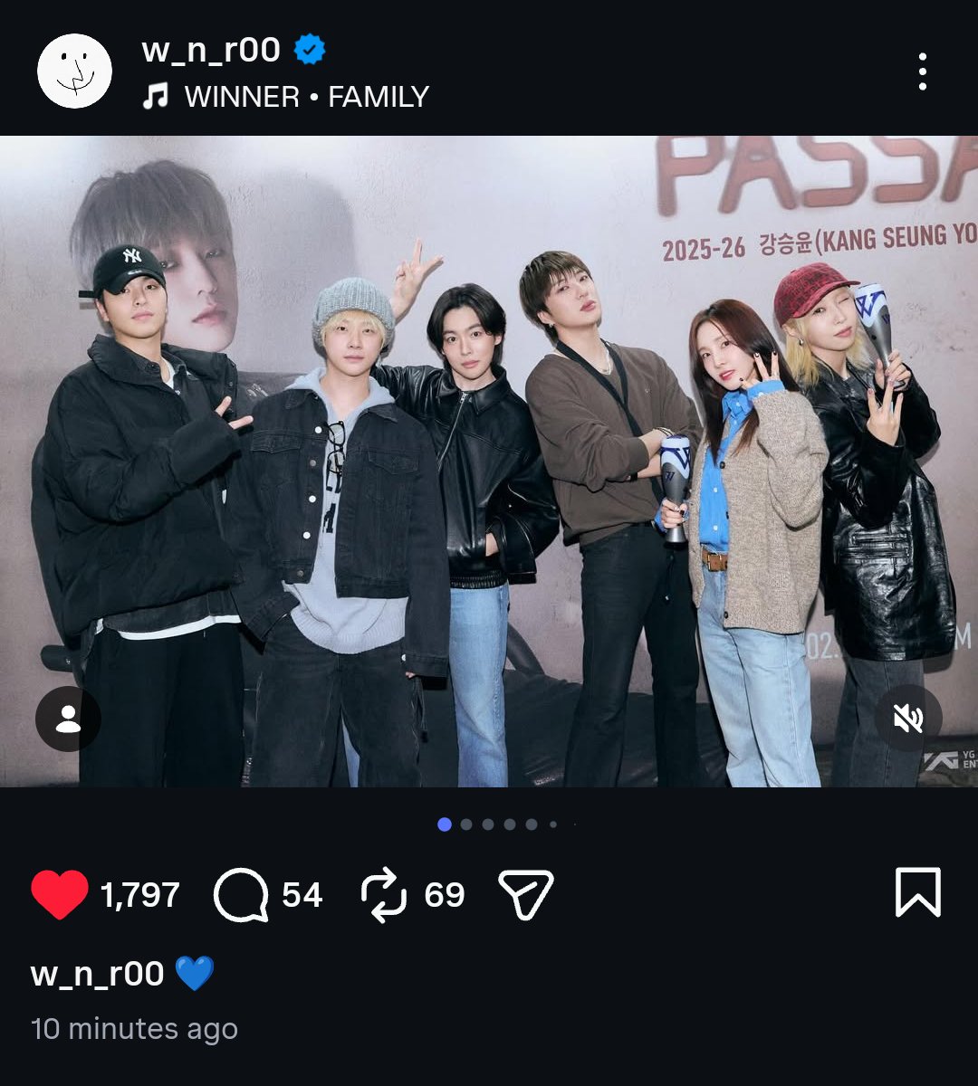 New post from Seungyoon.
Dara's babies 🥺