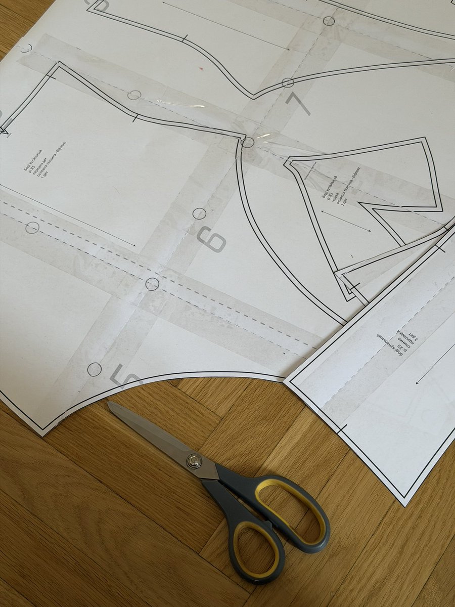 lines_around tweet media