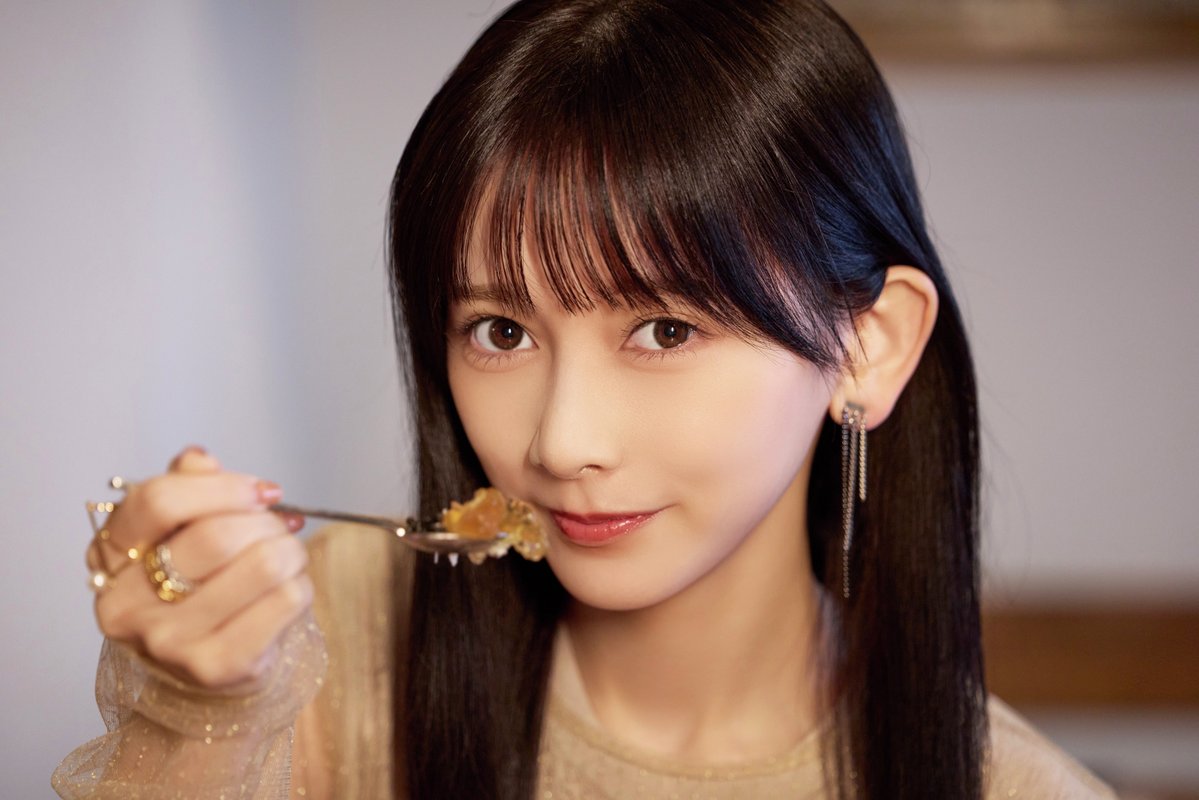 tokyo_calendar's tweet image. ˗ˏˋ📣#池田瑛紗 さん（ #乃木坂46 ）
本誌未公開カットを、東カレX限定で公開📸 Vol.1 ˎˊ˗

「カニとうにがどっさり入っていて濃厚」🦀
「野菜の焦げが素敵なアクセントになっている」🥦
「食感の違いが面白い」😋と、大人気ビストロ『渡辺料理店』にて見事な食レポを披露してくれました💓✨