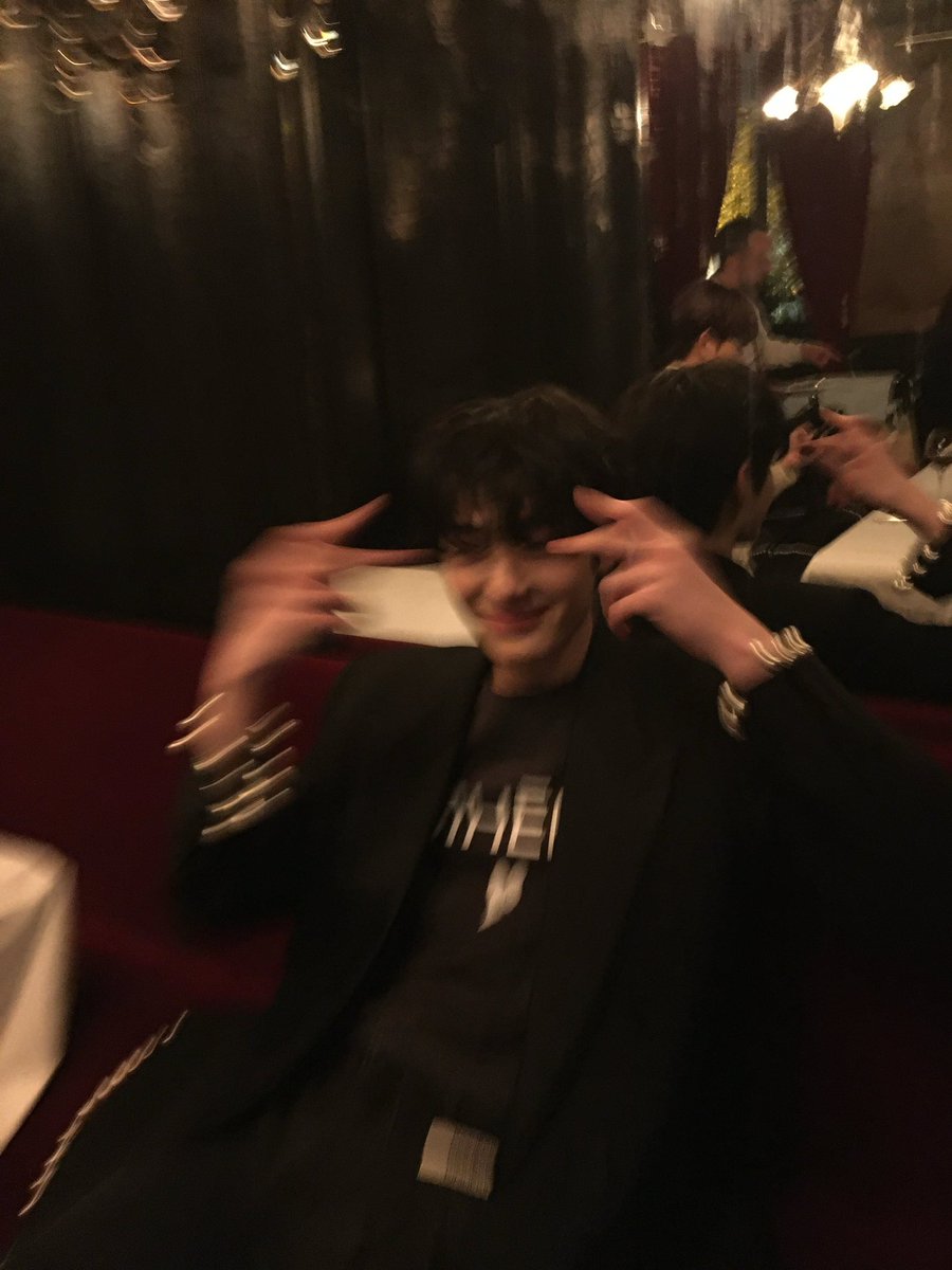 CHUNG SANGHYEON France tweet media