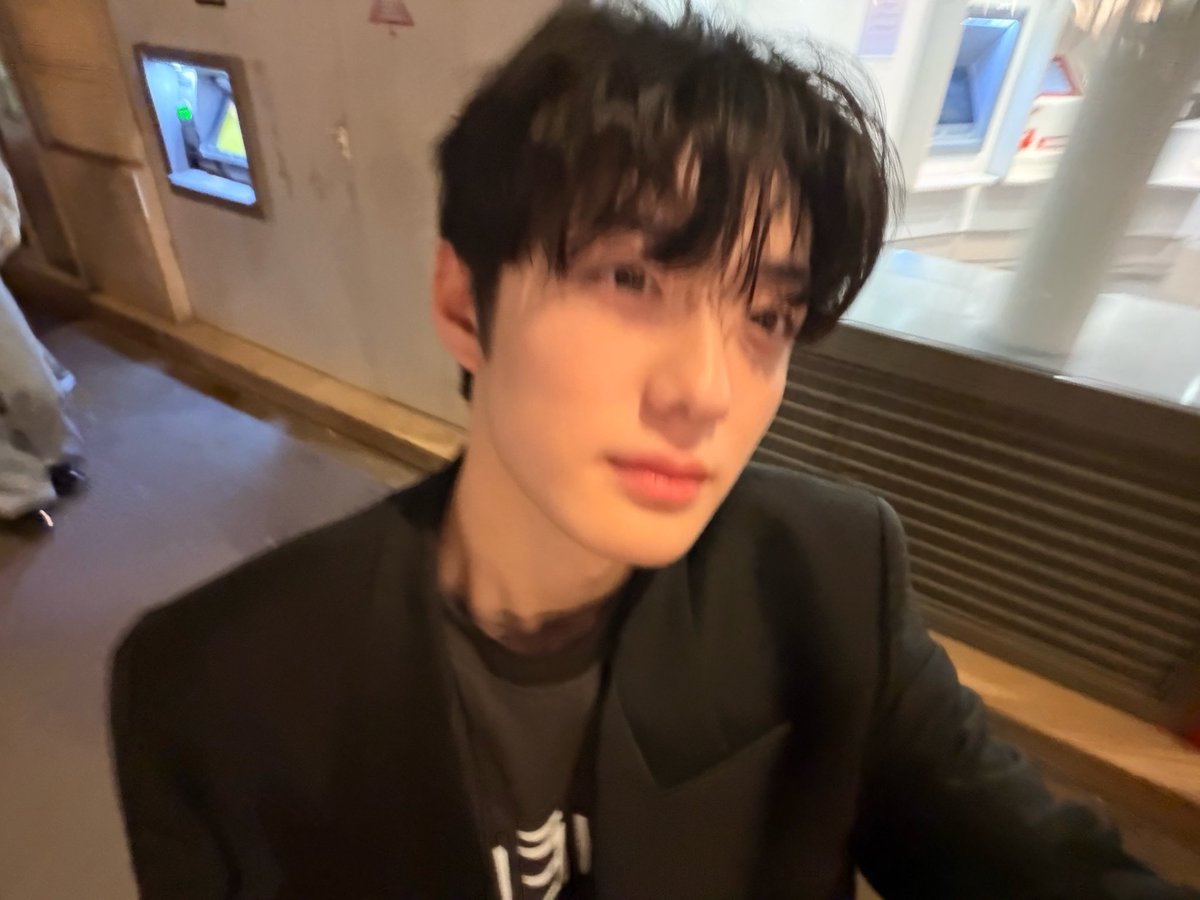 CHUNG SANGHYEON France tweet media