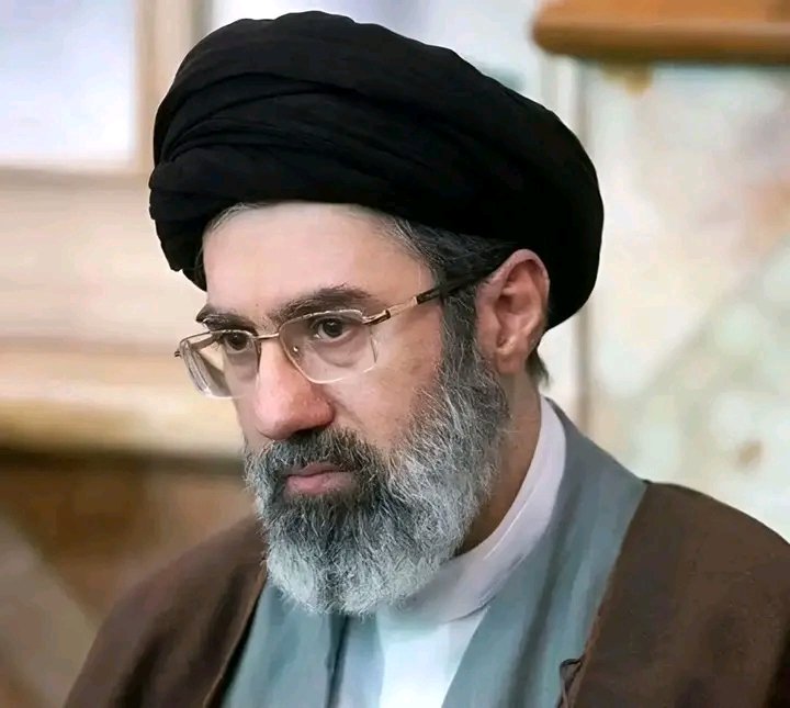 alsafi_husien's tweet photo. شــــيــــل الــــعــــلــم يــا جــــيــــدوم 
مــــوعــــود الــــــك هــــــذا اليــــــــوم https://t.co/G00noPYKZZ