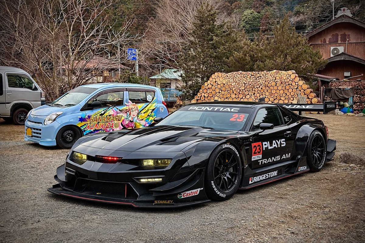 #生成AIに愛車をGT500風にしてと言う
カマロ風味。。。