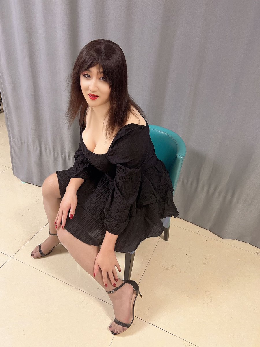 SabrinaLu tweet media