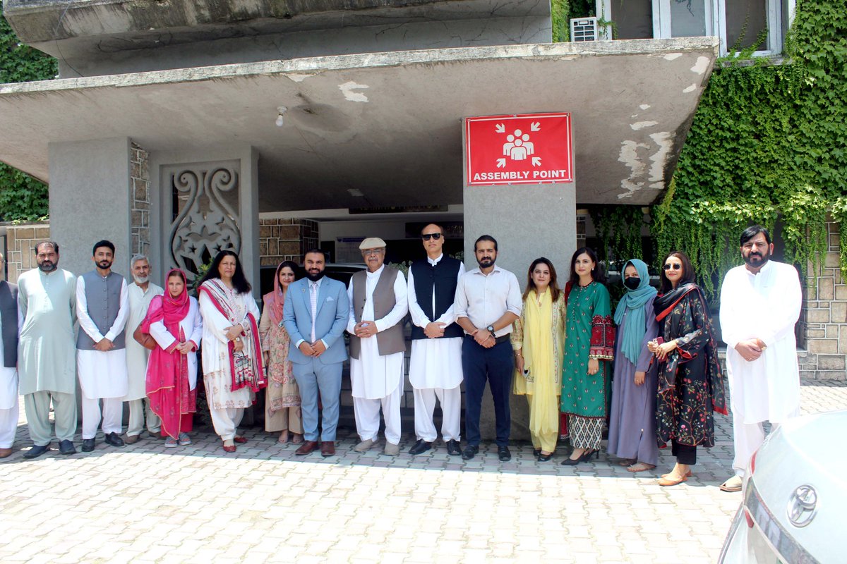 WMC_Officials's tweet photo. KMU VC Inaugurates WMC Computer Exam Lab – 19 July 2025
VC praised WMC's modern assessment infrastructure &amp; commitment to academic excellence.
#MedEd https://t.co/prSJ6ac3eH
