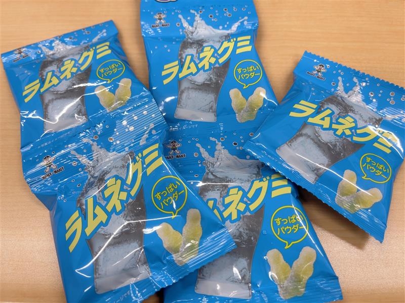 休憩時間にはグミがおすすめ✨

噛むことで脳に刺激がいき、集中力低下や疲労回復に効果的です！

酸味やハードな食感があるものは眠気覚ましにもなります♪