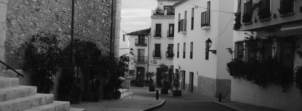 Use More Paper tweet media