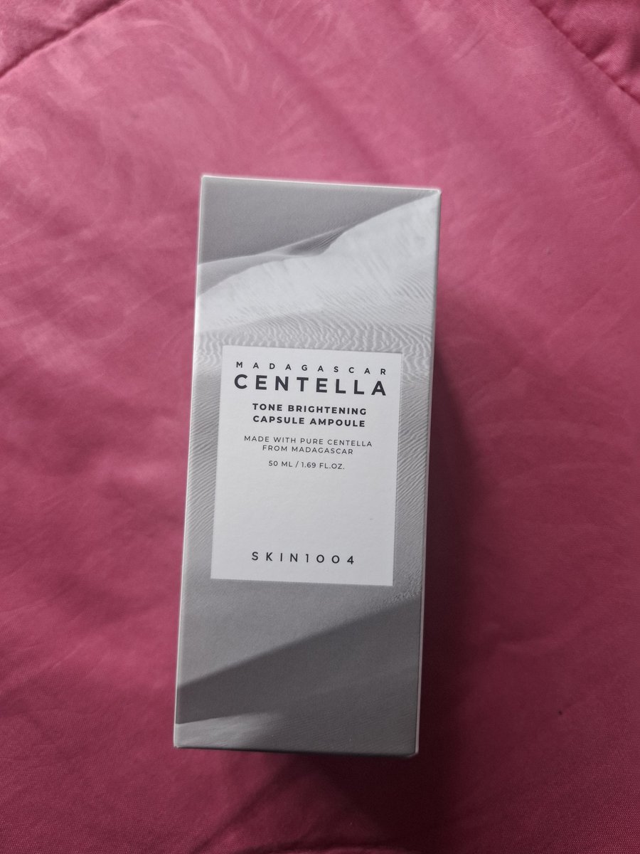 Syaxxthree's tweet photo. Wts 
SKIN1004 Brightening ampoule 50ml new 50k
🍊 https://t.co/5Bh5adEo51 https://t.co/9iv8SBrZWZ