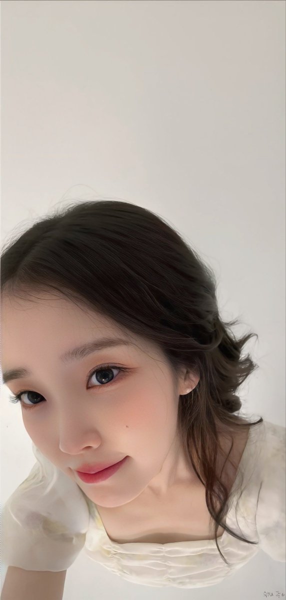 지은시
IU Instagram
mobile wallpaper 
#아이유 #IU