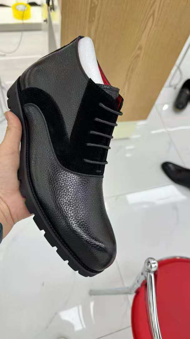 eowino16's tweet photo. @NelsonHavi Thats why we sell this official that also blends well with casual outfit, which is very perfect for the weather @ only ksh 3800 you can give me a call on 0716241478 https://t.co/B1RKG6nDK4