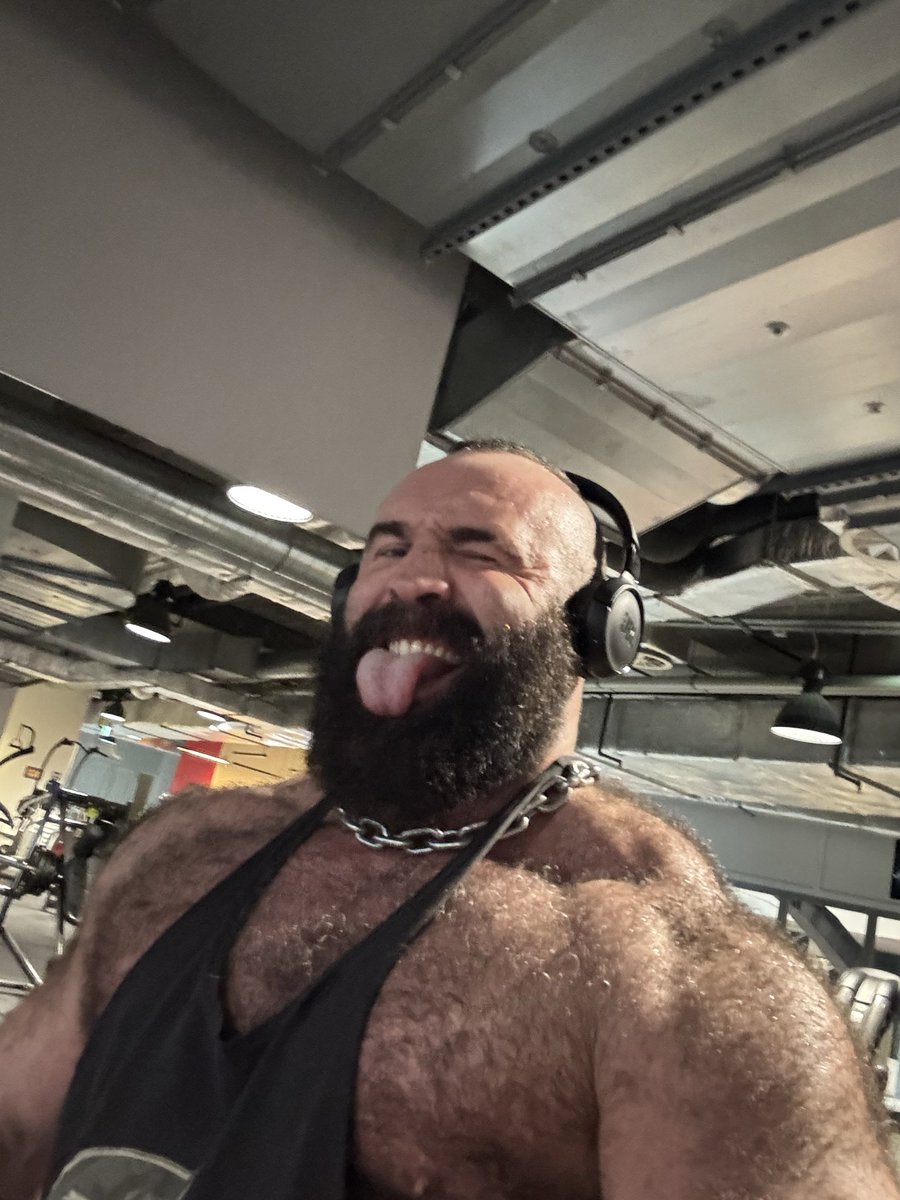 Tyler Rex 217K 26-30.03 Palermo 1-6.4 LDN 6-10BCN tweet media