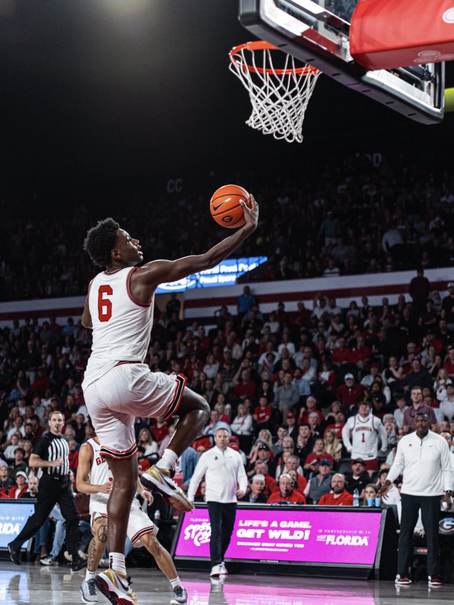 Dawgs Central tweet media