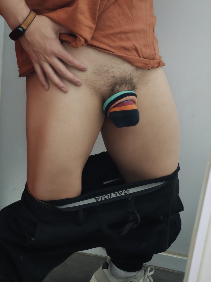 KiniS999 tweet media