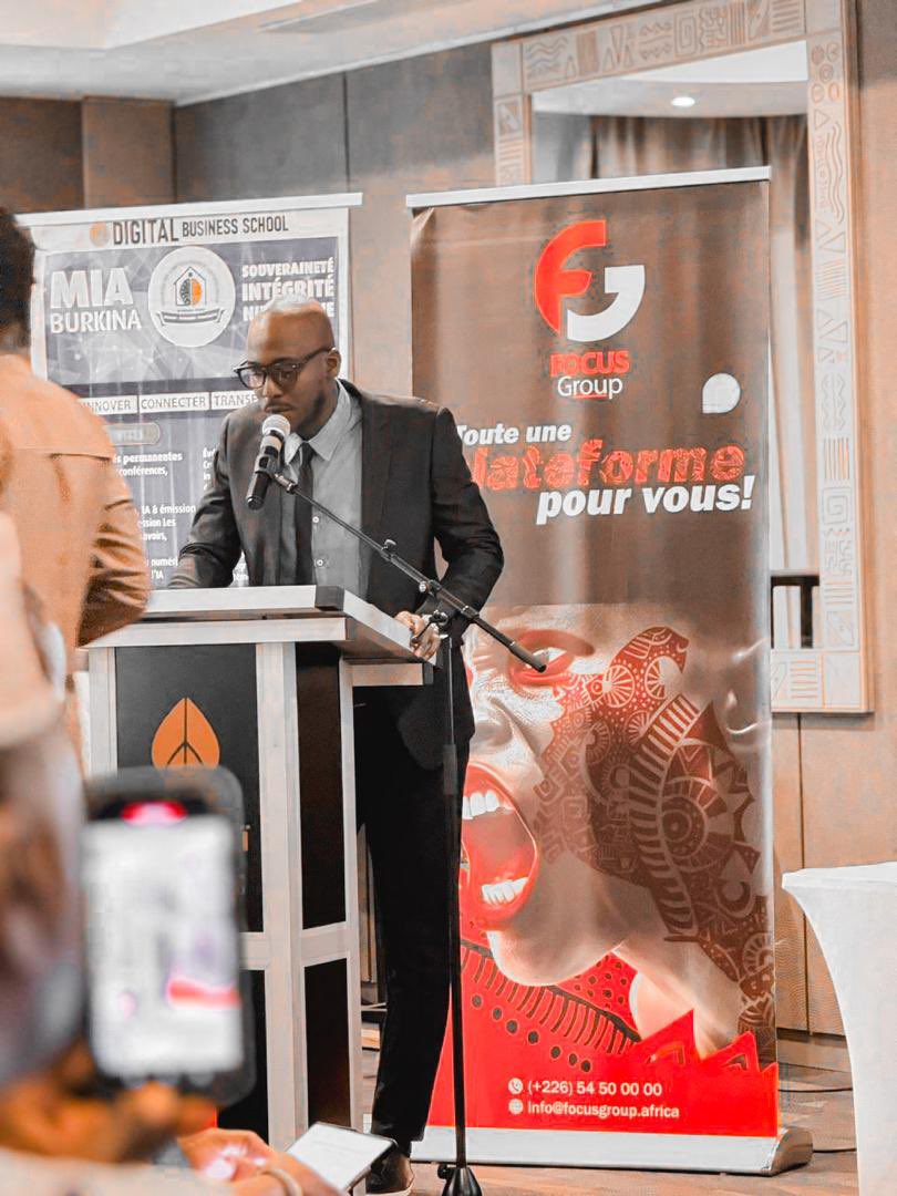 sadago700's tweet photo. Honneur d'avoir modéré le Séminaire International sur l'IA à #Ouagadougou le 27 fév. !
Organisé par la @MaisonIABurkina, une dizaine d'experts réunis autour de « L'IA &amp; la Transformation Digitale »
#AfriqueNumérique https://t.co/Im3NYpgUaF