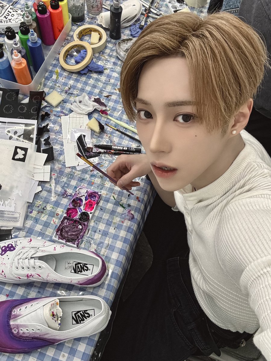쒱 tweet media