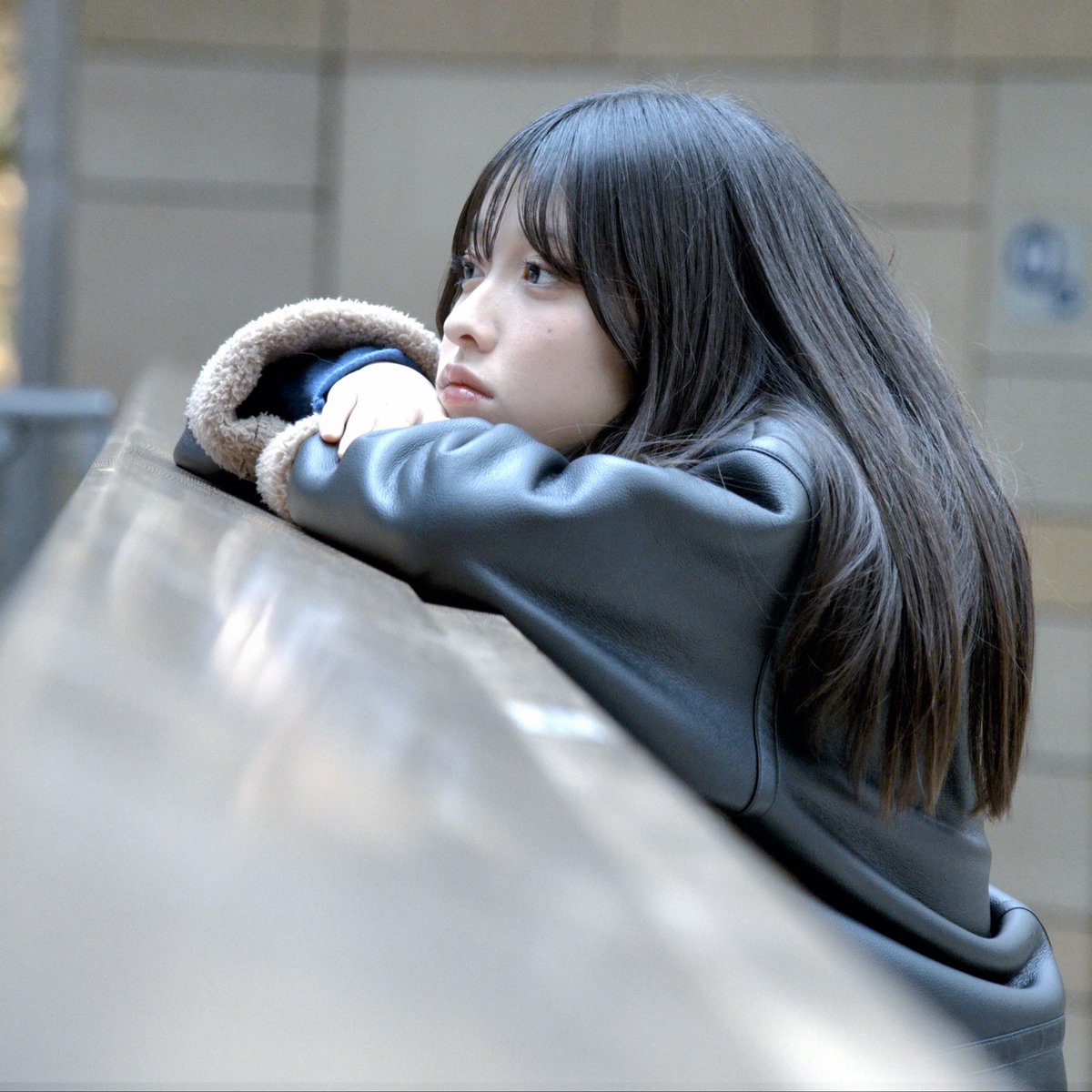 可愛い子だな🥰 あっ、目が合った💫 モデル: 杏（@anuanu773