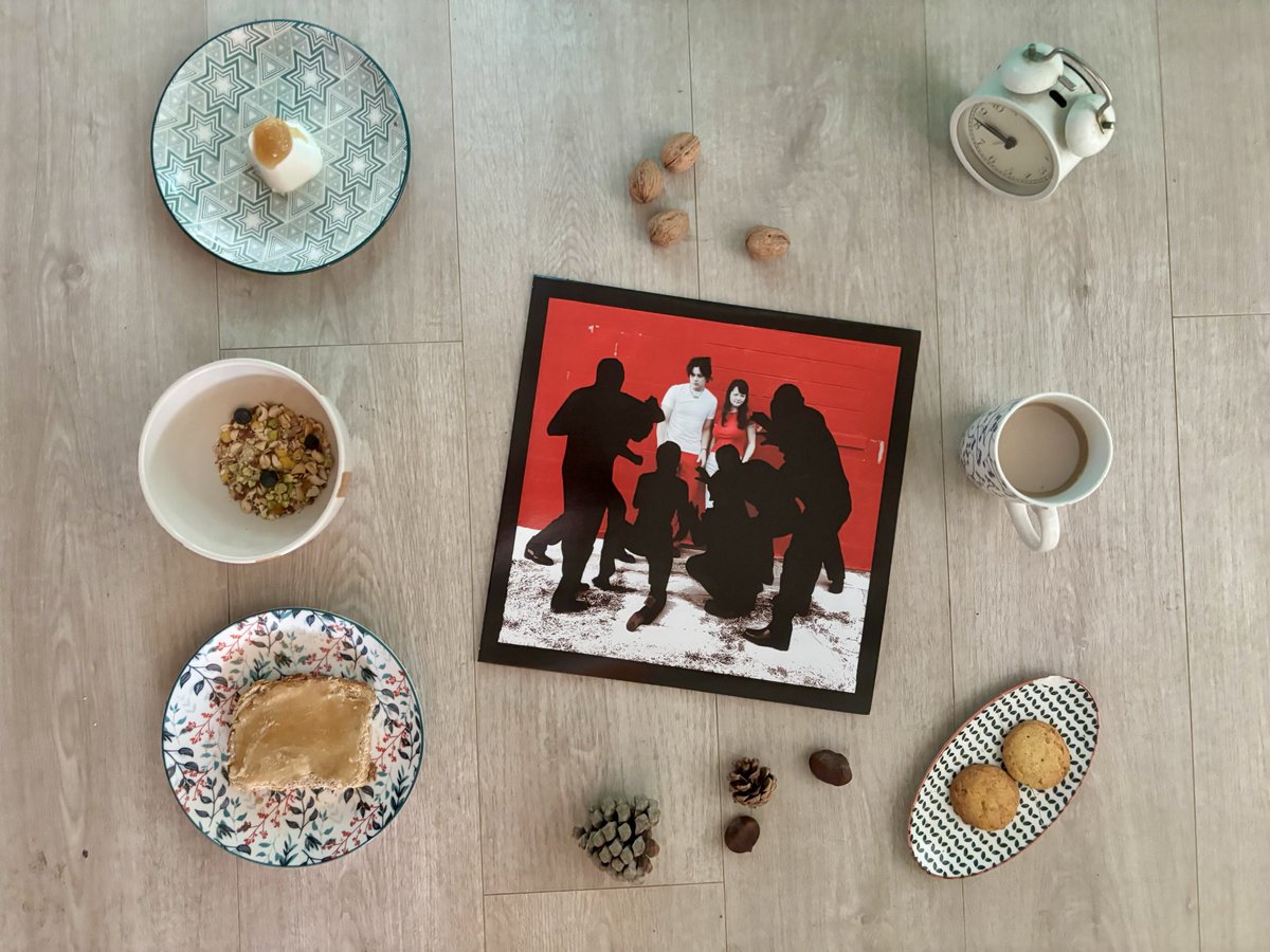 The Breakfast Club
#63 (04/02/2026)
White Stripes- “Dead Leaves and the Dirty Ground”
#BuenosDías #EgunOn 

m.youtube.com/watch?v=uep_vB…