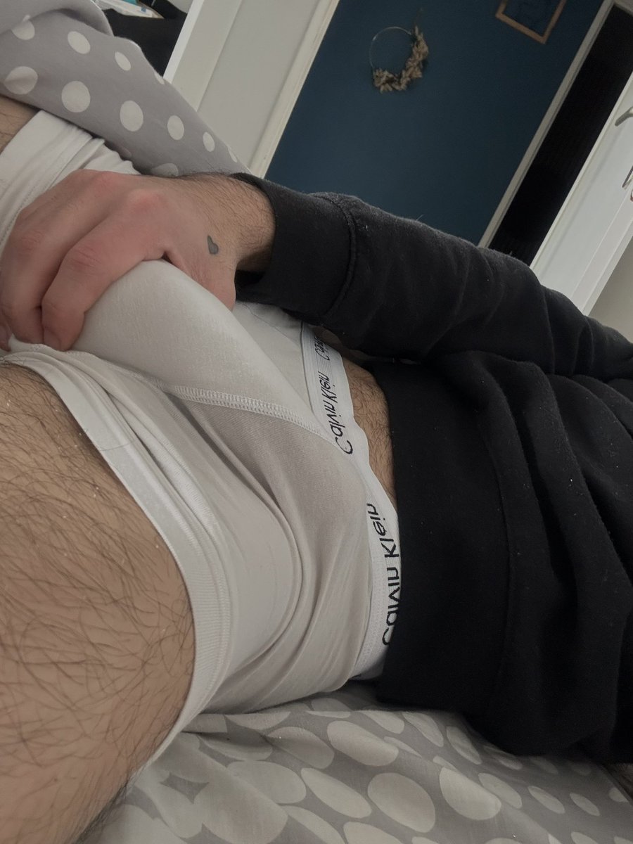 axhots's tweet photo. en forme ce matin ;) #dick https://t.co/xXTDkHJlmv