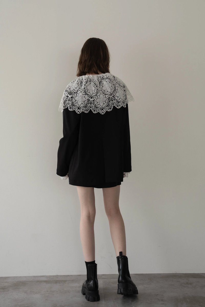 ELLIEのビックカラーレースシャツ素敵、、完売してるけどほしい、、再