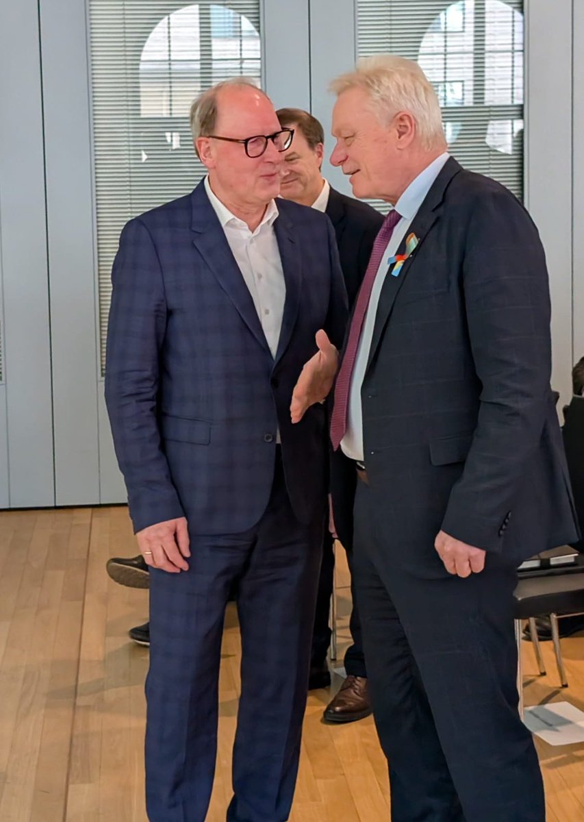 Handelsverband HDE tweet media