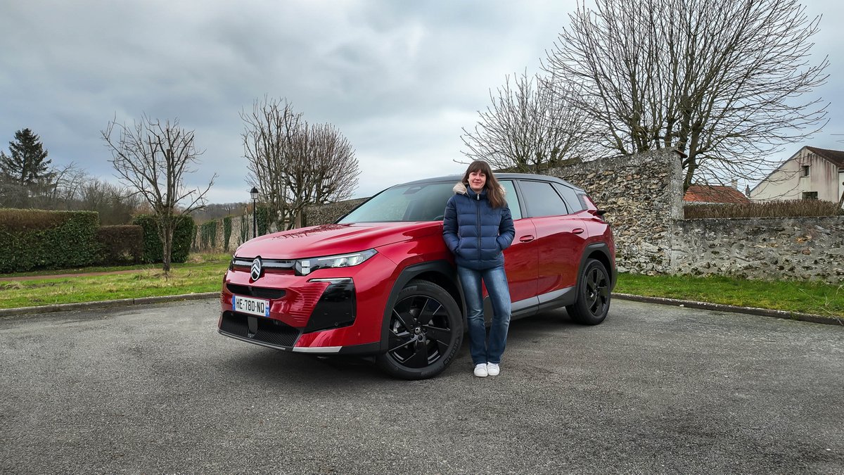 Citroën veut frapper fort avec son nouveau C5 Aircross, qui a grandement évolué par rapport à la précédente génération. Mais que vaut le SUV familial sur la route ?

Pour le savoir, je vous propose de découvrir ma vidéo complète ci dessous !

▶️ youtu.be/Ncb34zTQ-zA