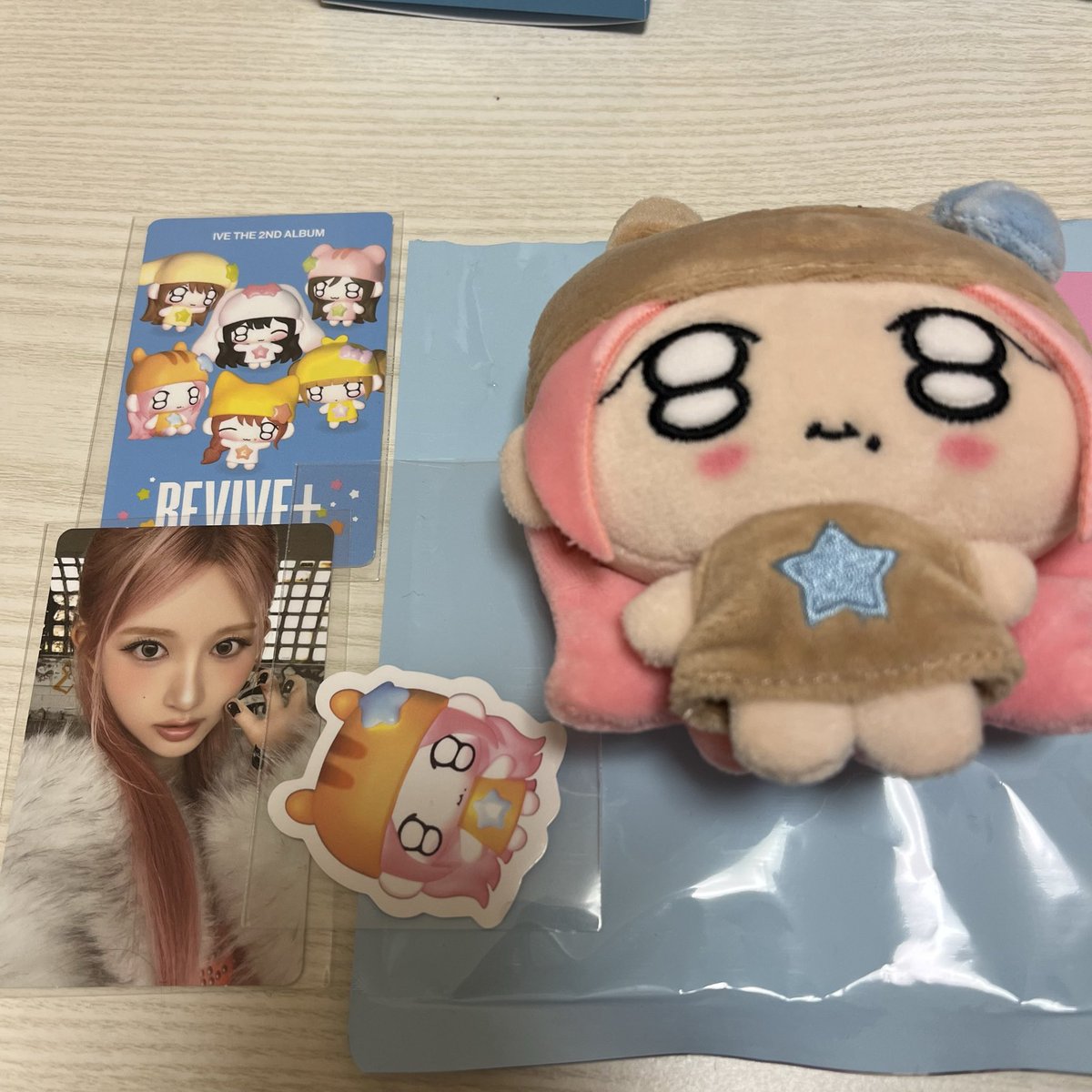 あい tweet media
