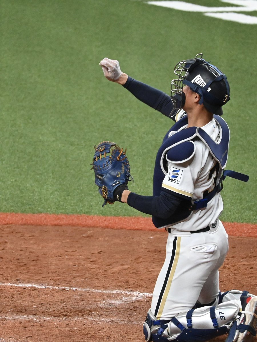 saimon_baker's tweet photo. 右手すんごいロジン💭

#石川亮
#bs2026
#オリックス・バファローズ
#ワールドベースボールクラシック
#WorldBaseballClassic 
#強化試合
#vs韓国 https://t.co/bUh08JYNXK