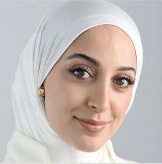 Mueller_NJ_USA's tweet photo. Büsra Sayed steht im Finale zur „Miss Germany"