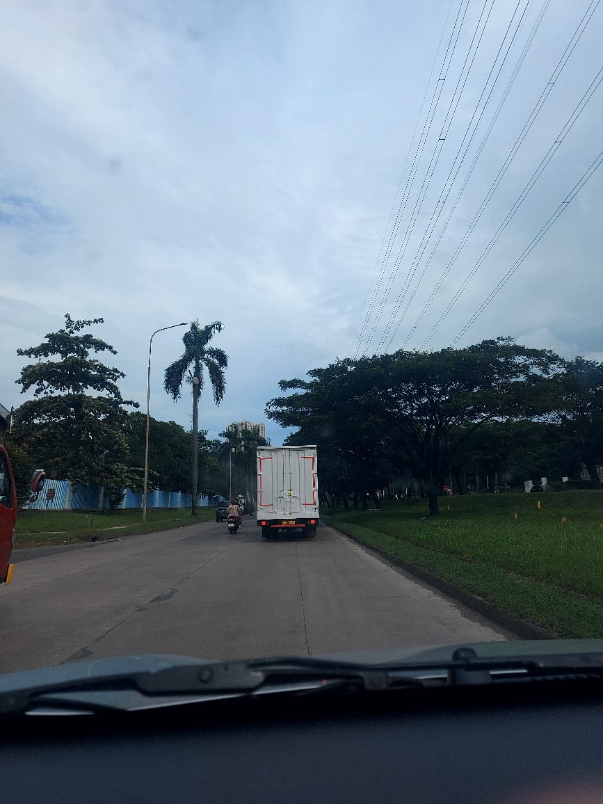 itsmenun's tweet photo. kerjanya jalan-jalan mulu😌 https://t.co/n1zKN1S6rs
