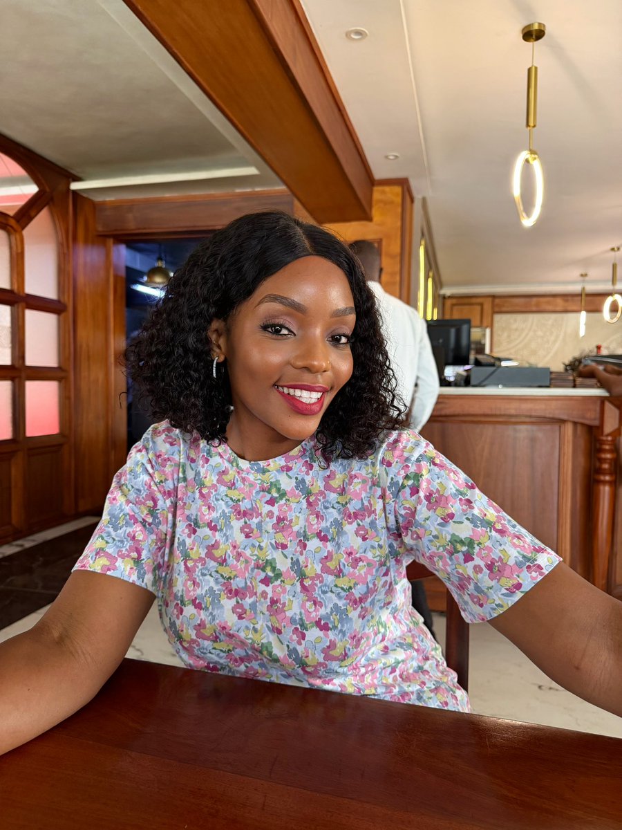 TusiimeSheila's tweet photo. Happy Women’s Month 🩷
To the women who uplift me and remind me who I am, may this month reward you loudly.
May your skin glow, your purses deepen with cash and your mind experience peace.
Tag a special woman in your life and let her know she’s appreciated!🩷
#midweekcheckin https://t.co/X4AhbroZrZ