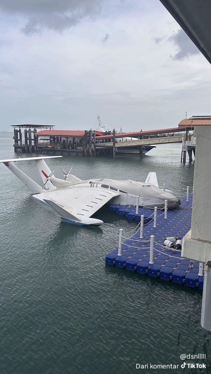 Kapal pesawat terbaru jalur batam - Singapore cocok untuk CEO yang kejar waktu #batam #Singapore #kapalpesawat #kapal #pesawat #FYP