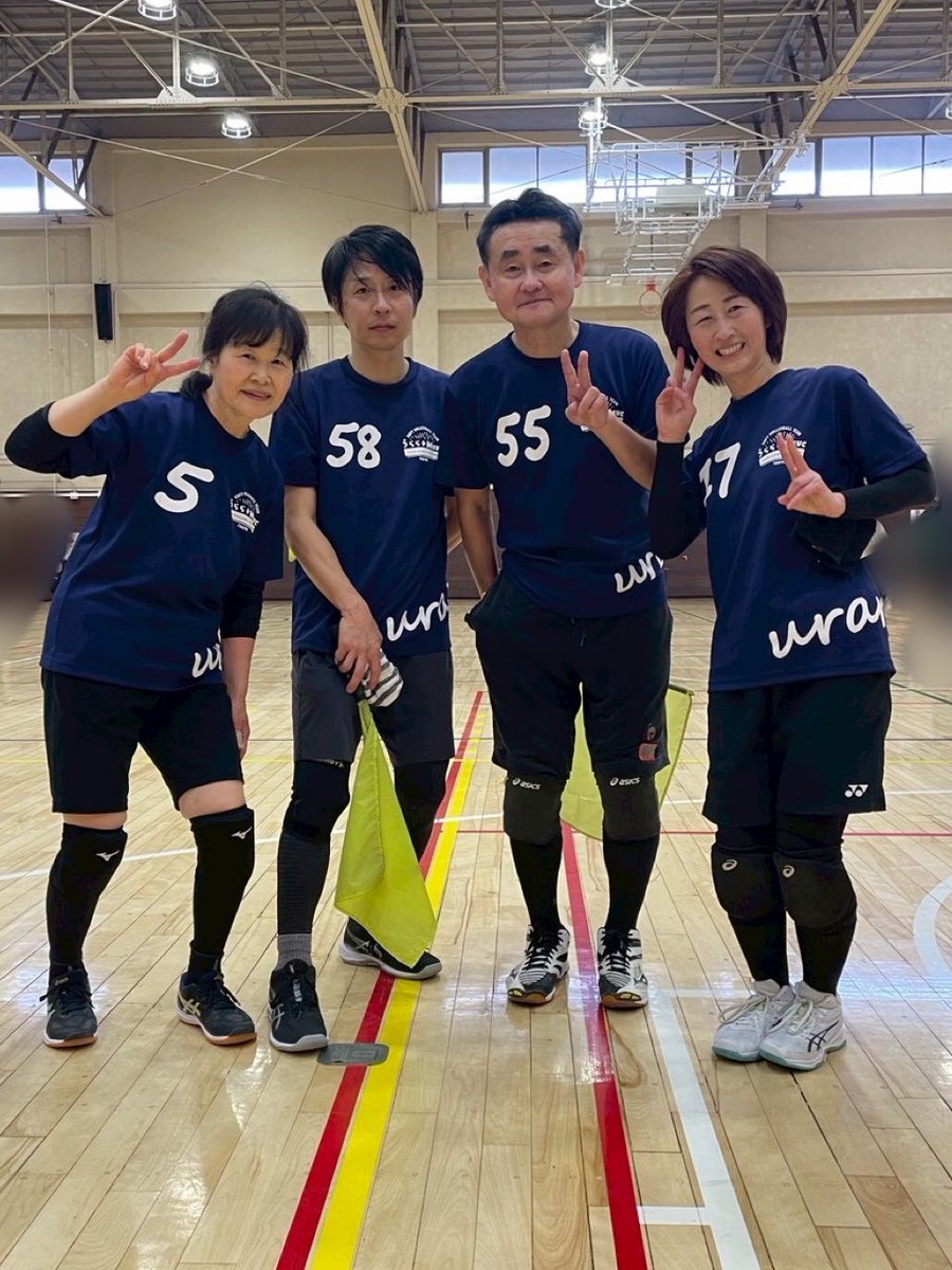 msvc_urara's tweet photo. 2月22日(日)は目黒大会でした！
シルバーに2チーム、フリーに1チーム出場してきましたー！

#MSVCうらら #MSVC #うらら
#西小山 #品川区 #目黒区 #ソフトバレー https://t.co/uI0bUcY0aS