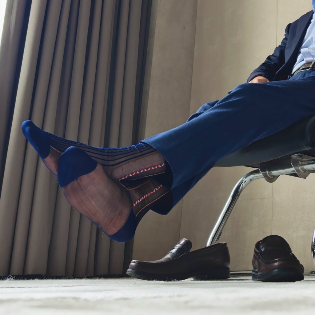 simon_socks tweet media