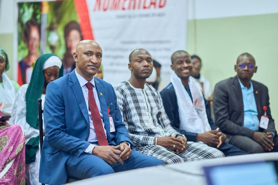 psaafml's tweet photo. Cérémonie de clôture du projet #NumeriLab présidée par la Ministre de l’Entreprenariat Oumou Sall Seck. Après 9 mois, 30 femmes et filles de Bamako et Kati formées au numérique et au leadership, dont veuves et diplômées sans emploi. Merci au #PSAAF3 #LaFemmeenMoi @Poulodebo https://t.co/NnXexDaUbz