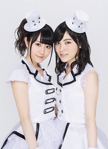 yui0815yui's tweet photo. ←オタクが想像する10年前のゆいかおり

実際の10年前のゆいかおり→ https://t.co/ASFmVZtMbY