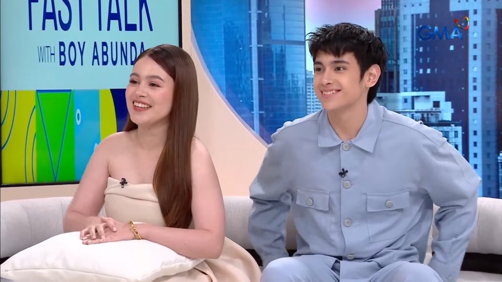 SO PRETTY AND POGI NG MAGKAPATID KO 🥺

KRYSTAL DOES FAST TALK
#ArtistambayanWITHKRYSTAL