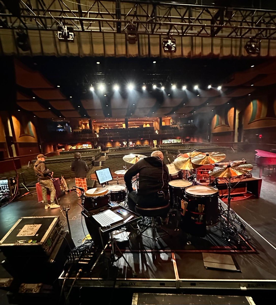 itsMrCross's tweet image. Scenes from #tourlife