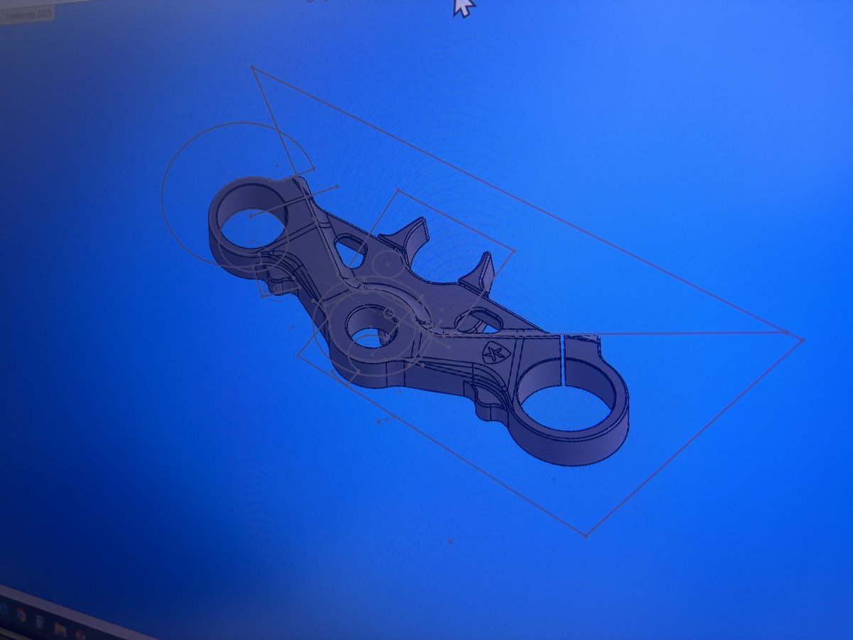 t_s_nagoya's tweet image. 開発スタート。
TRICKSTAR Top Bridge Project

さらなる剛性と操作性を求めて。
現在開発進行中。

続報をお楽しみに。

#zx4r #zx25r