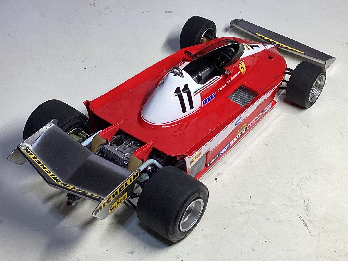 LaboIot's tweet photo. タミヤ1/20フェラーリ312T3
完成しました。
カウルを載せるとエンジンはほぼ見えません。また沢山の無駄をやったようですね😅￼なので蓋無しで展示する様にします。素材の様なキットなんで擦合せに苦労しましたができました🤗
プラモは賞味期限切れ前に作りましょう♪
#タミヤ #312T3 #フェラーリ https://t.co/jQjqpnLJPn