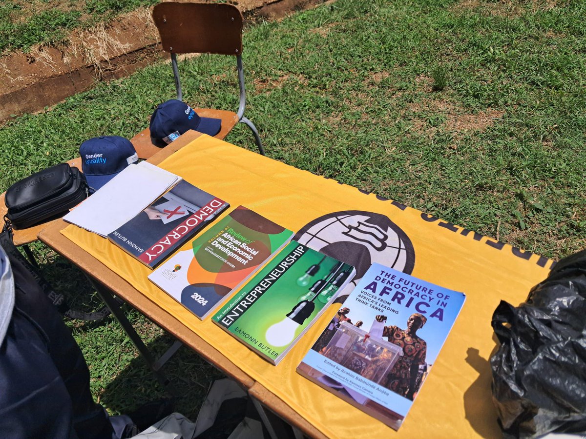 ZimbabweSFL's tweet photo. “If your actions inspire others to dream more, learn more, do more and become more, you are a leader.” John Quincy Adams. 
At Bindura University, Students for Liberty introduced new students to the principles of liberty, empowering young leaders to inspire change
#YoungLeaders https://t.co/nYPbt4X4Dq