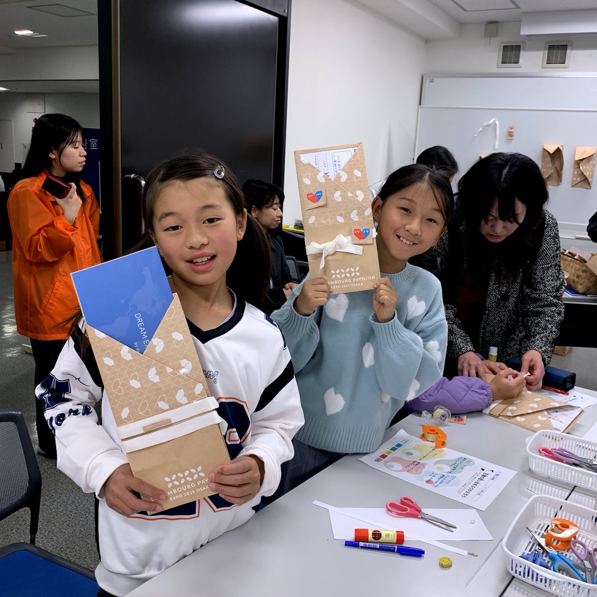 Luxembourg Expo Pavilion tweet media