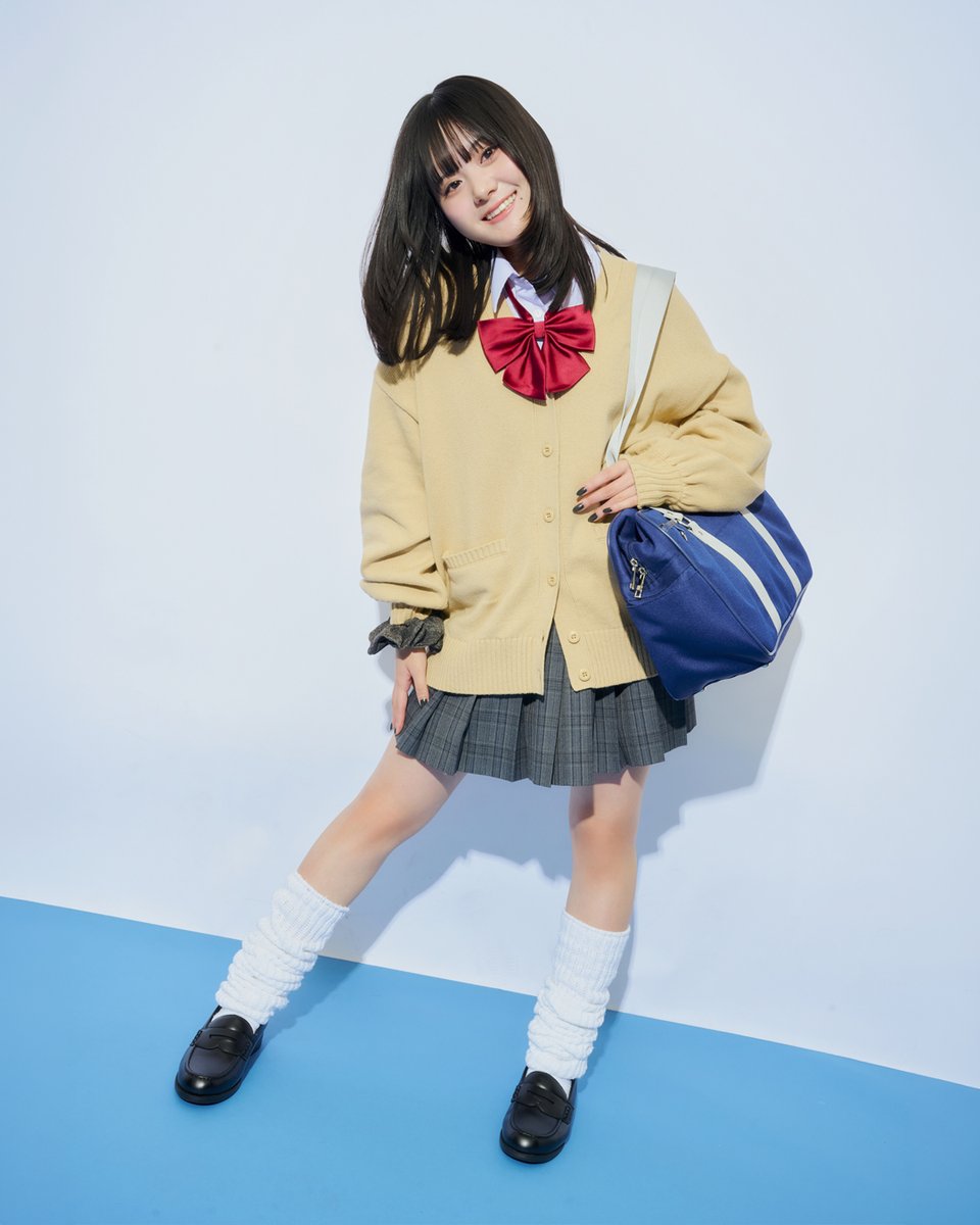 ＼ルーズソックス×ローファーコーデが可愛い♡／
生活防水仕様のクッションやわらかジブンローファー✨
シンプルデザインのローファーは、ルーズソックスとの相性も◎

商品はこちらをチェック！↓
amazon.co.jp/stores/page/89…