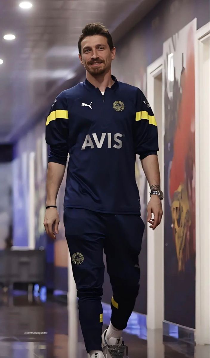 zynplml's tweet photo. Yanındayız 💙💛 #MertHakanaÖzgürlük #MertHakanYalnızDeğildir #merthakanyandaş #fenerbahçe https://t.co/MfaffAh8Ju