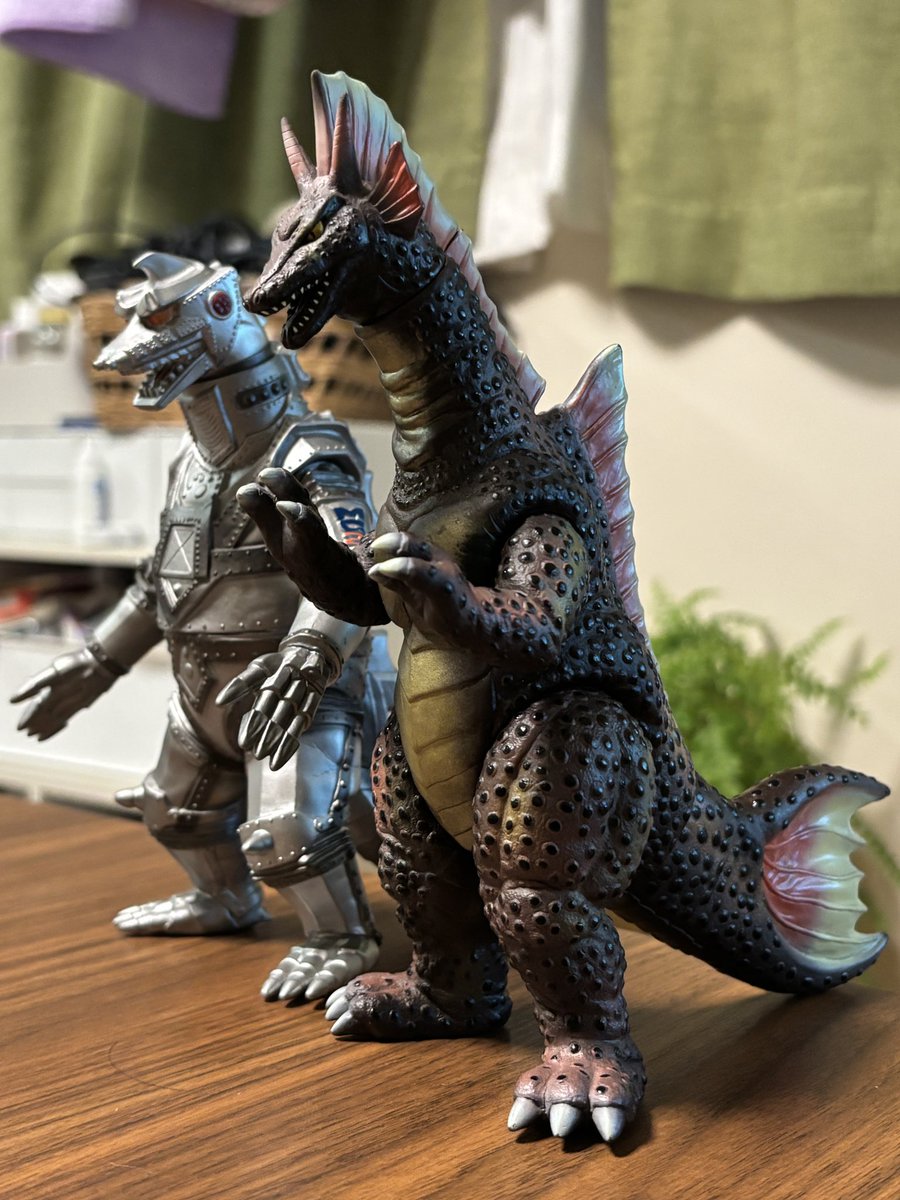 今夜の晩酌フィギュアはチタノザウルス！昔トイズドリームプロジェクト