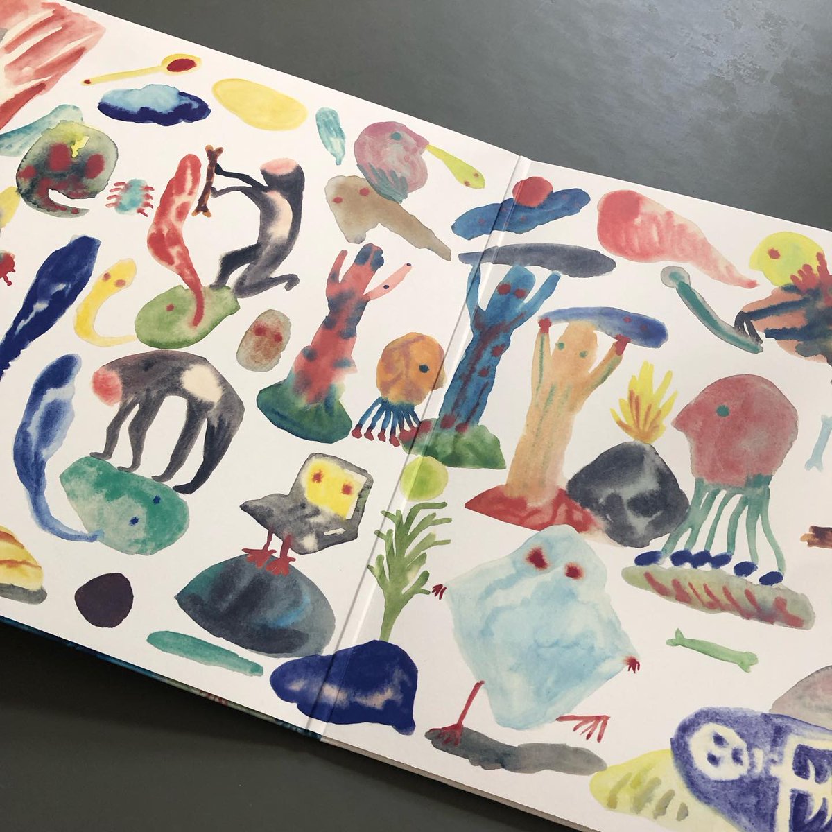 morr music tweet media