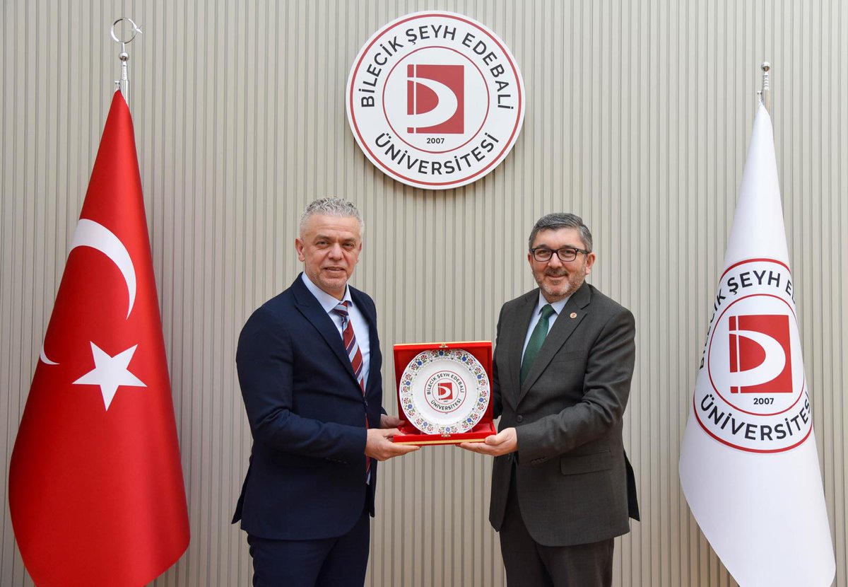 KKTC Ankara Büyükelçisi İsmet Korukoğlu, Bilecik Şeyh Edebali Üniversitesi Kariyer Merkezi Koordinatörlüğü tarafından Kamu Diplomasisi Öğrenci Kulübü iş birliğiyle gerçekleştirilen ‘’Diplomasinin Kodları Bir Büyükelçinin Kariyer Notları’’ isimli etkinlikte konuşmacı olmuştur.