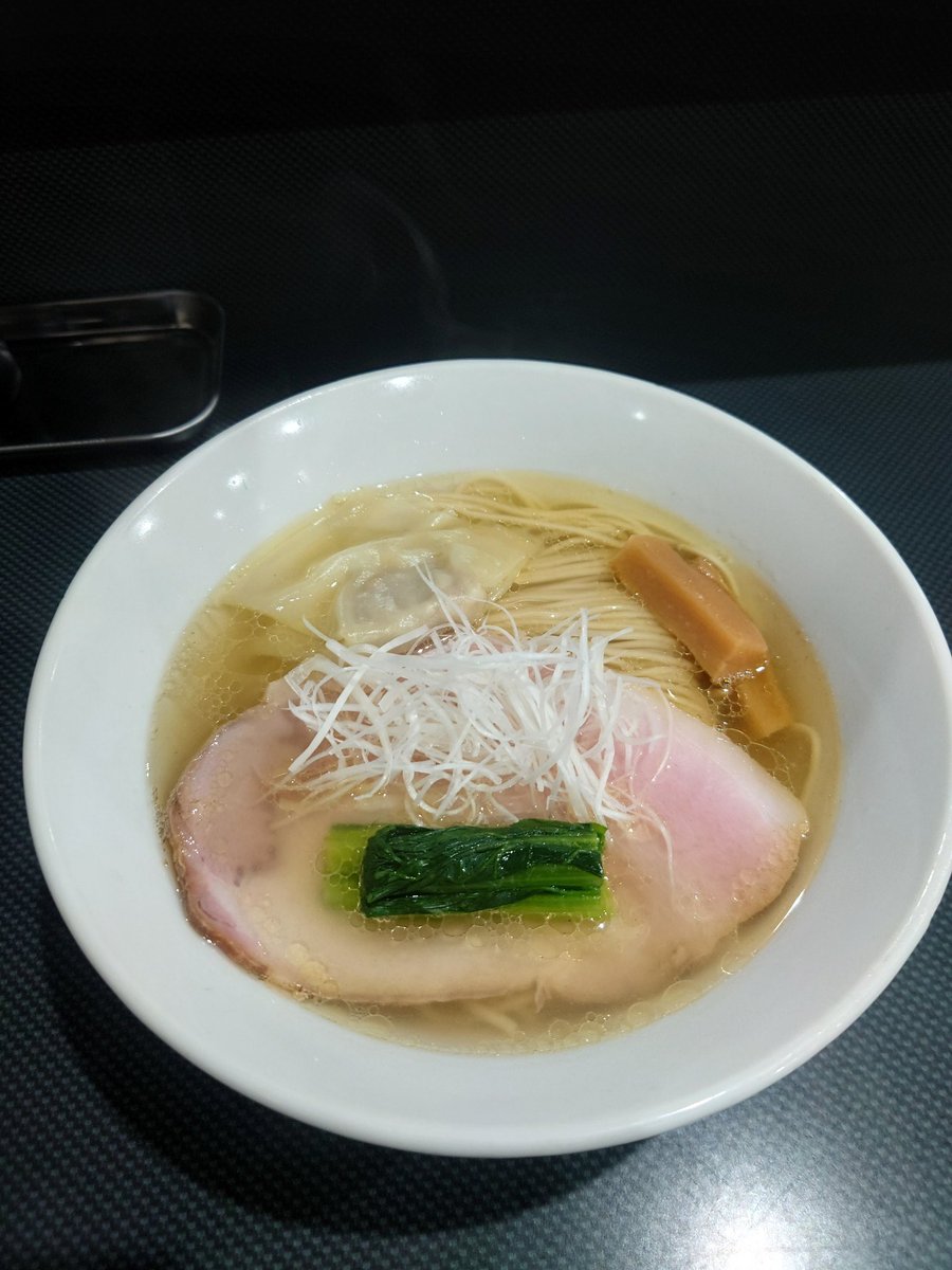 レース帰り近所のラー屋さん初めて来ました🎵美味しい🎵