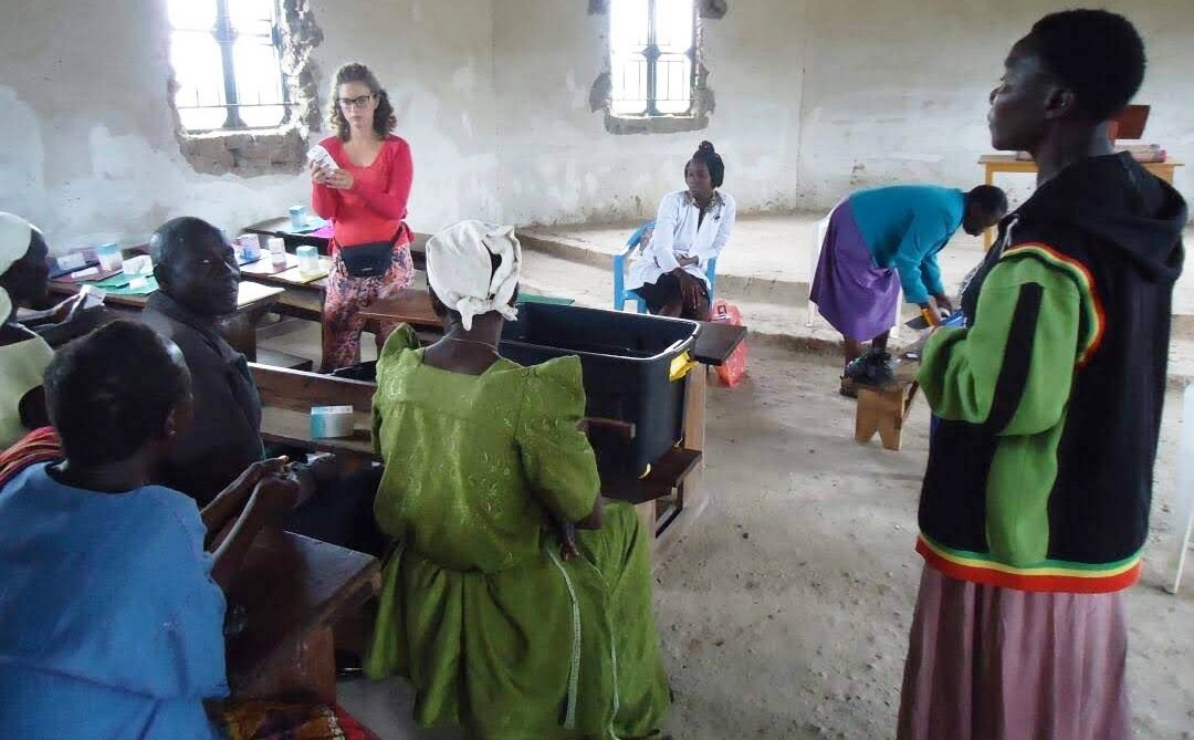 VillageHopeIntl's tweet photo. Through Village Hope International’s Caregiver Program, Caregivers receive professional training, essential resources, and a strong support network that empowers them to guide children towards a brighter and healthier future. https://t.co/bjsFWsdzaR